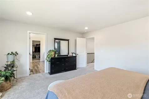 1797 Ashby Avenue NW Poulsbo WA 98370