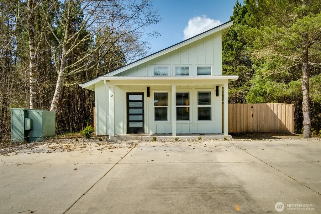 511 Ocean Beach Boulevard S Long Beach WA 98631