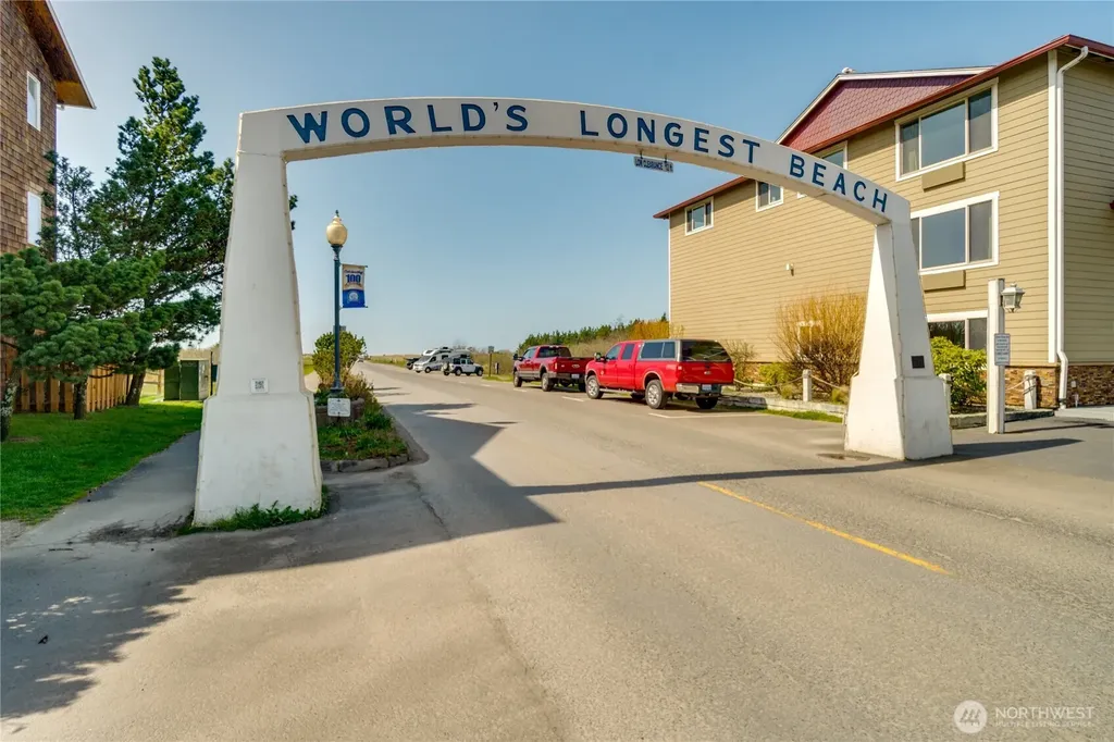 511 Ocean Beach Boulevard S Long Beach WA 98631