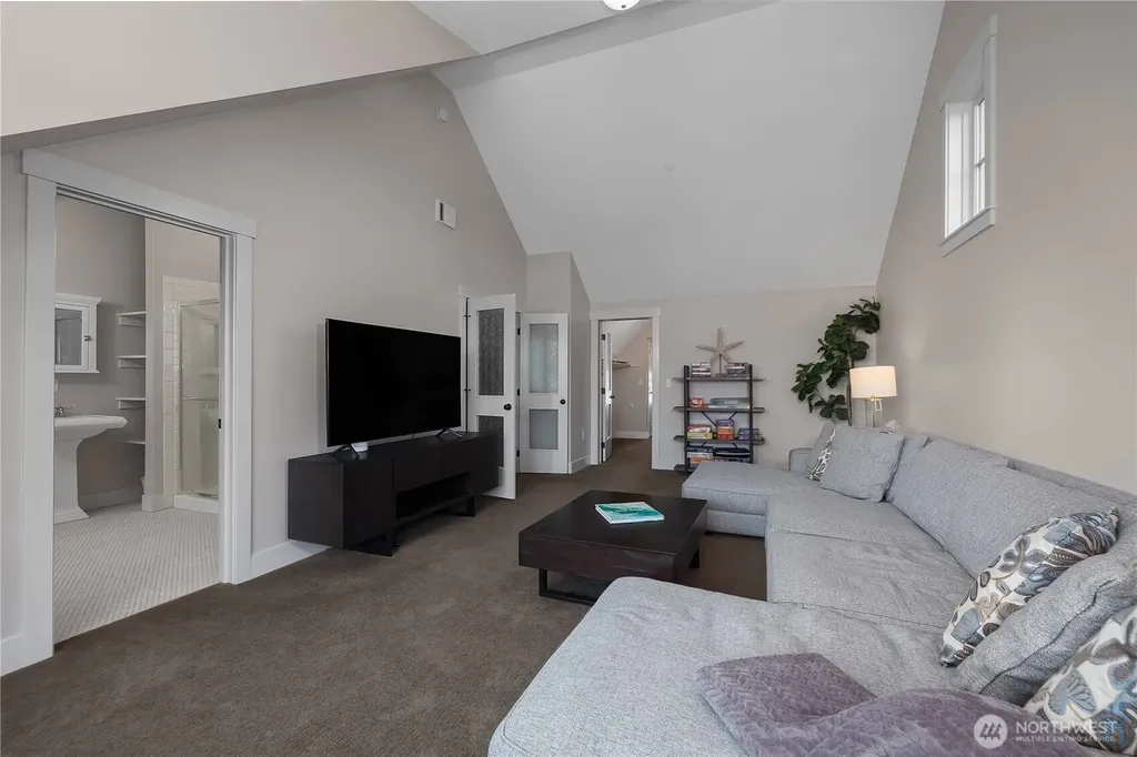 219 Market Street Pacific Beach WA 98571
