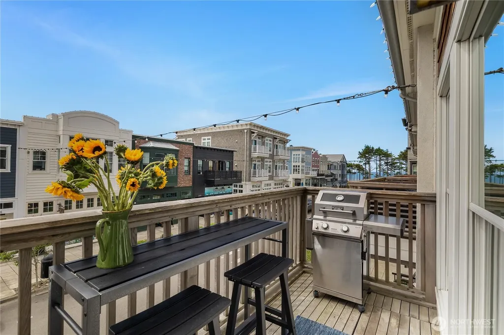 219 Market Street Pacific Beach WA 98571