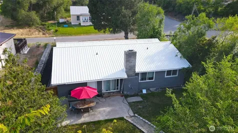 915 19th Avenue Oroville WA 98844