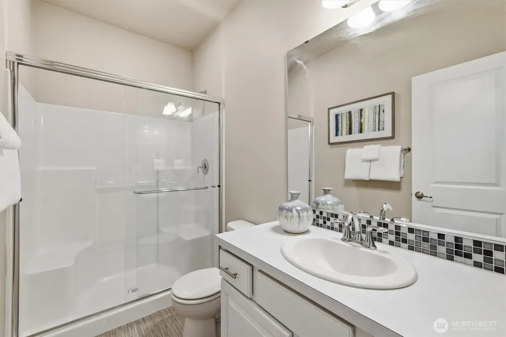 15530 SE 277th Place Kent WA 98042