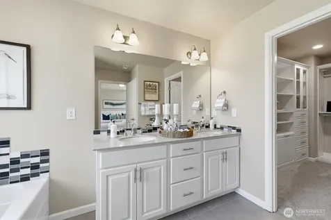 15530 SE 277th Place Kent WA 98042