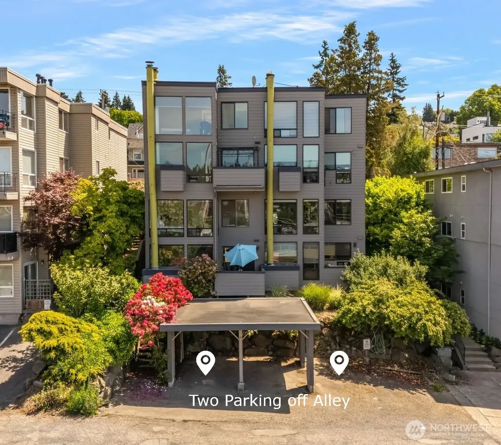 2831 14th Avenue W Seattle WA 98119