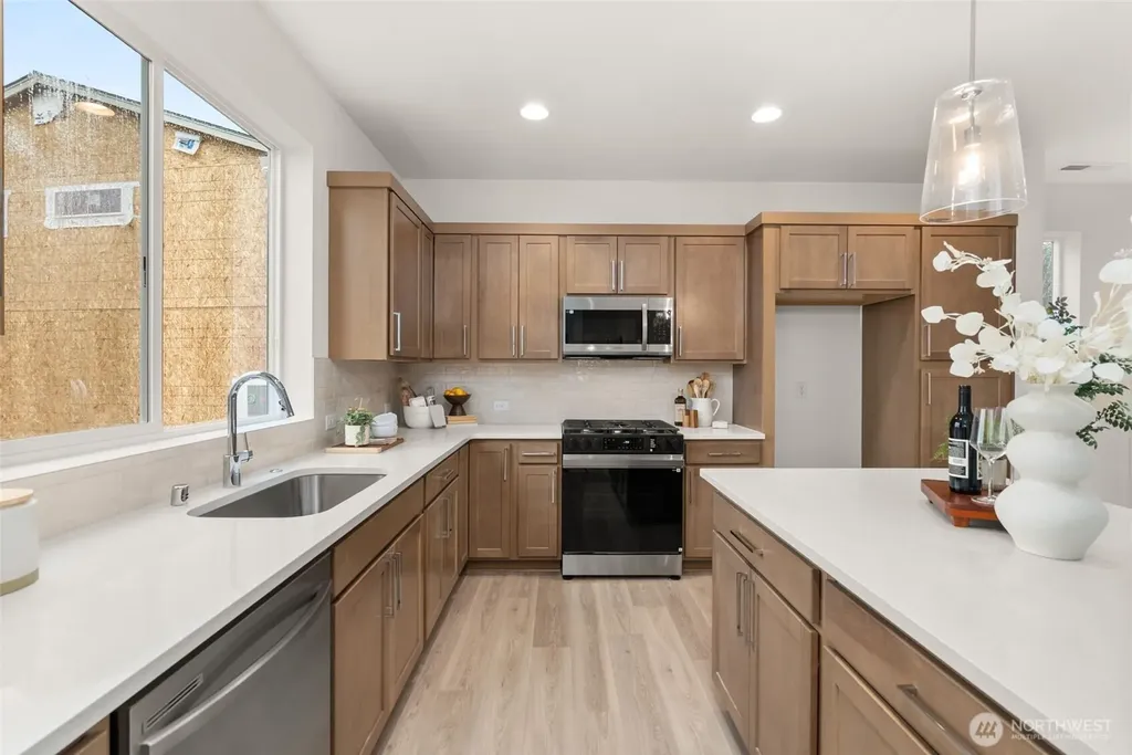 3301 219th Avenue E Lake Tapps WA 98391