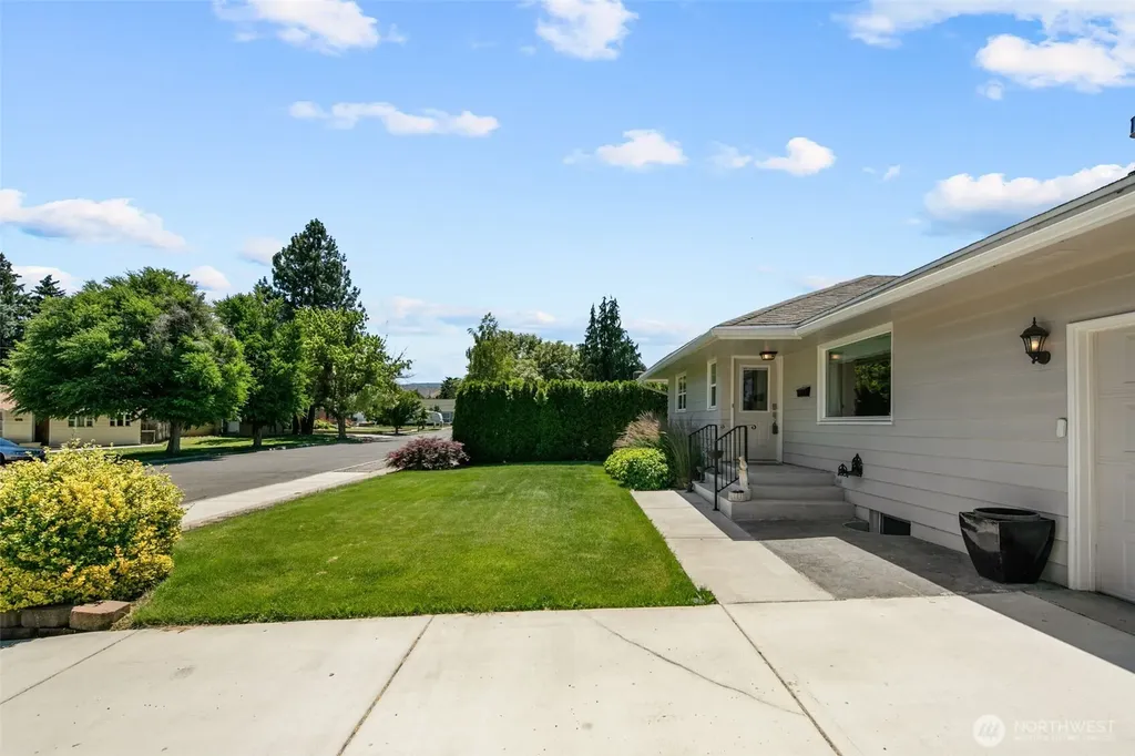1116 Amherst Avenue Wenatchee WA 98801
