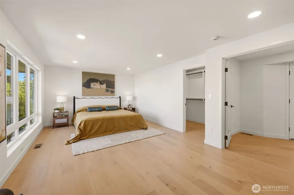 47 Wallace Street Steilacoom WA 98388