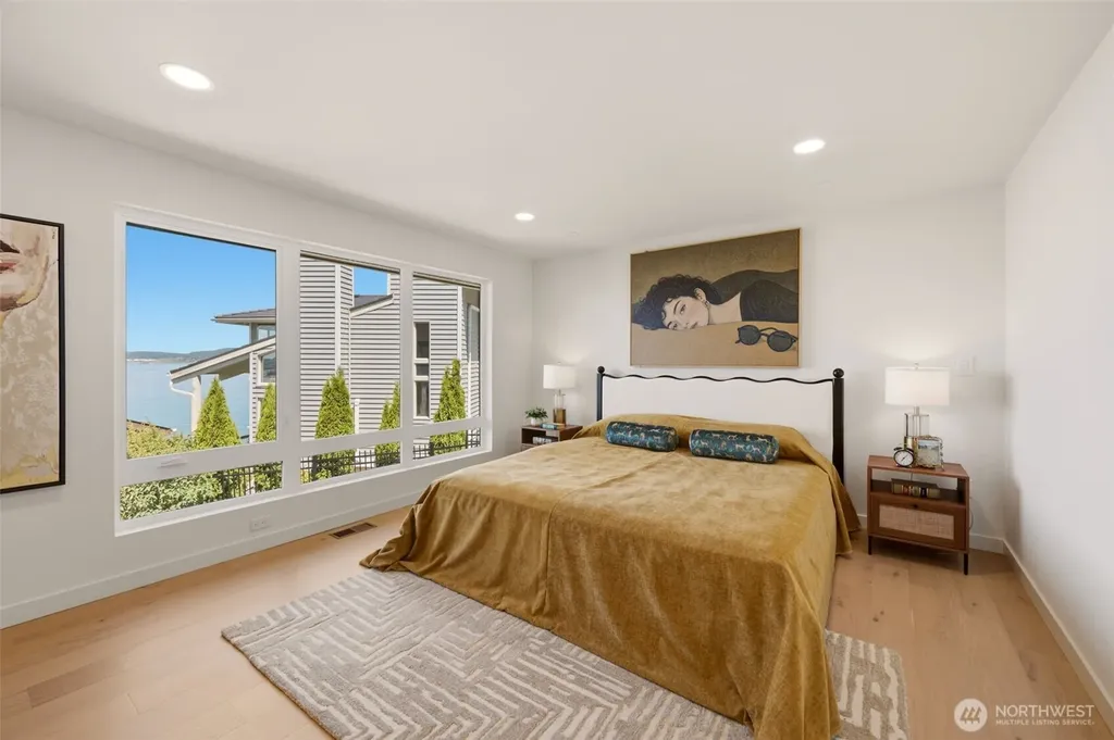 47 Wallace Street Steilacoom WA 98388
