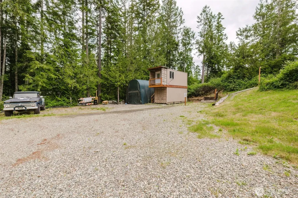 8025 W Wildcat Lake Road Bremerton WA 98312