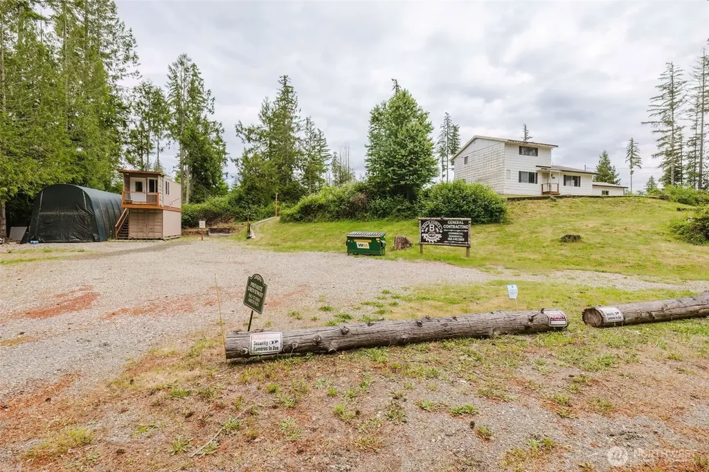 8025 W Wildcat Lake Road Bremerton WA 98312