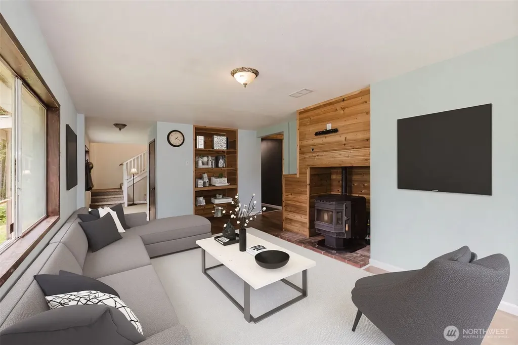 8025 W Wildcat Lake Road Bremerton WA 98312