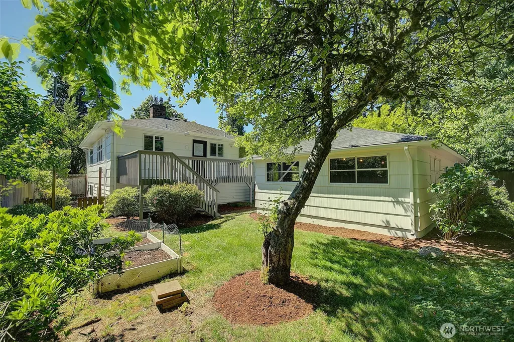 15524 Midvale Avenue N Shoreline WA 98133