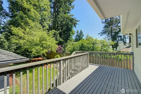 15524 Midvale Avenue N Shoreline WA 98133