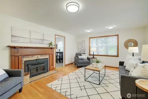 15524 Midvale Avenue N Shoreline WA 98133