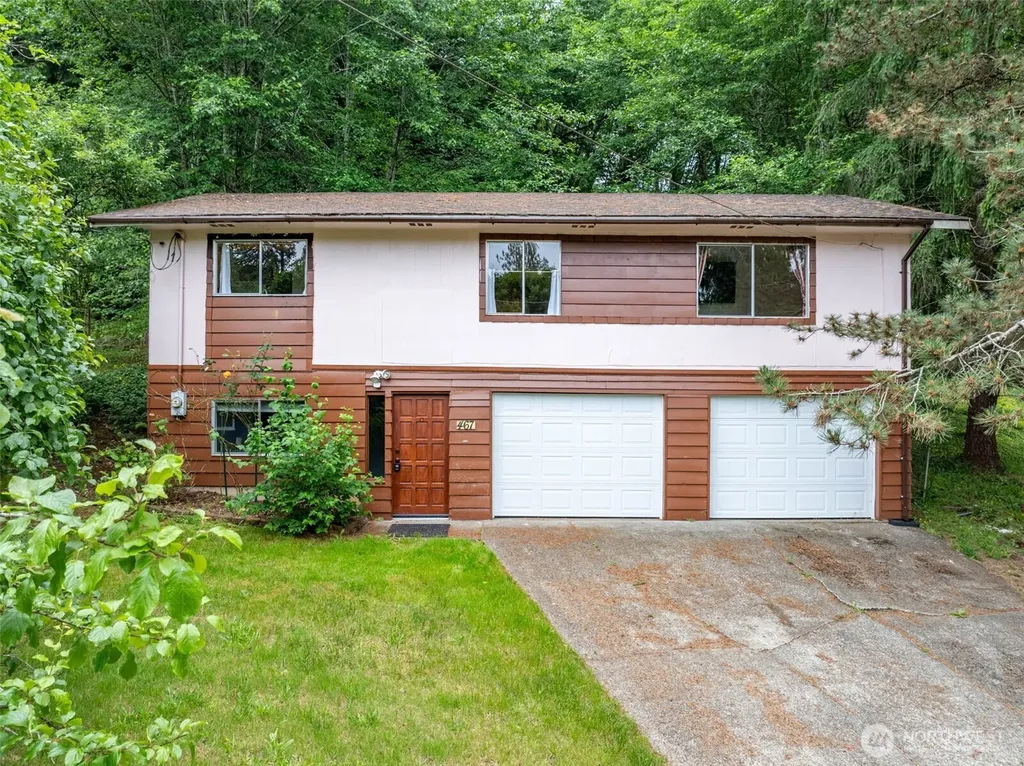 467 E Mommsen Street E Mccleary WA 98557