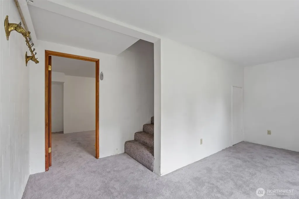 467 E Mommsen Street E Mccleary WA 98557