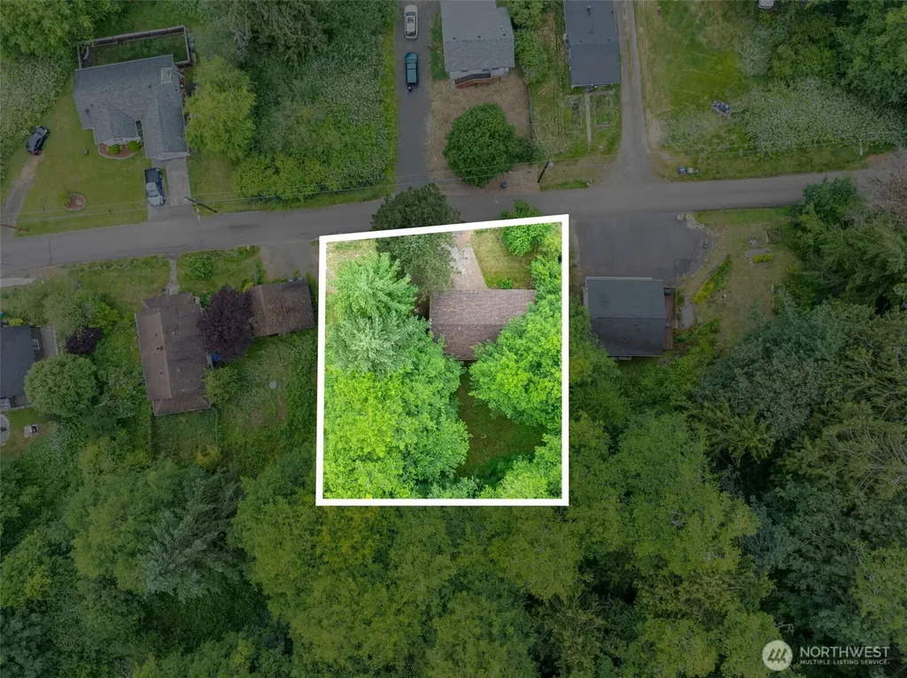 467 E Mommsen Street E Mccleary WA 98557