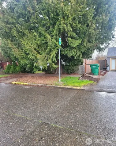 8452 12th Avenue SW Seattle WA 98106