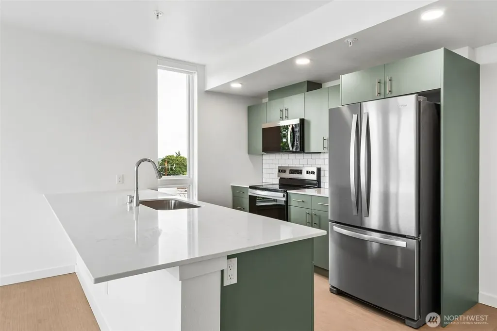 5819 Phinney Avenue N Seattle WA 98103