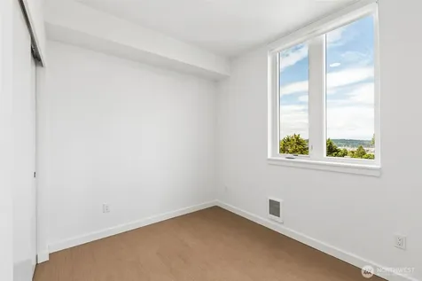 5819 Phinney Avenue N Seattle WA 98103