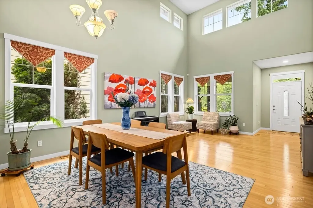 220 246th Court NE Sammamish WA 98074