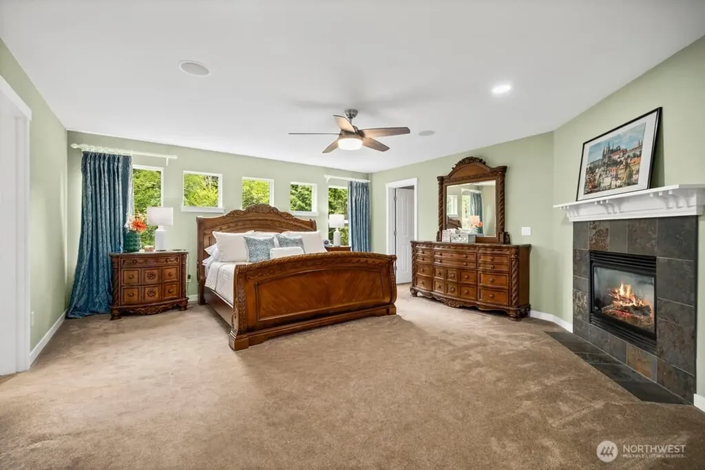 220 246th Court NE Sammamish WA 98074