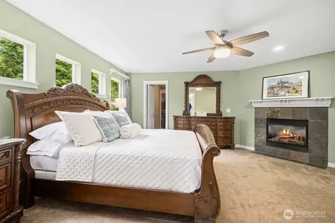 220 246th Court NE Sammamish WA 98074