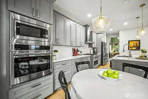 220 246th Court NE Sammamish WA 98074