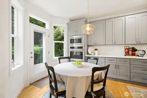 220 246th Court NE Sammamish WA 98074