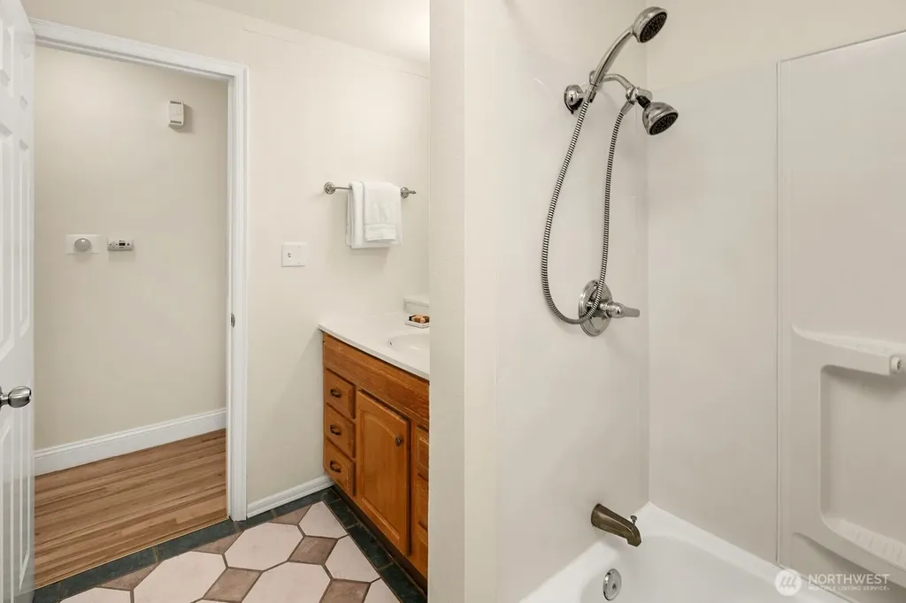 4231 188th Place SW Lynnwood WA 98036