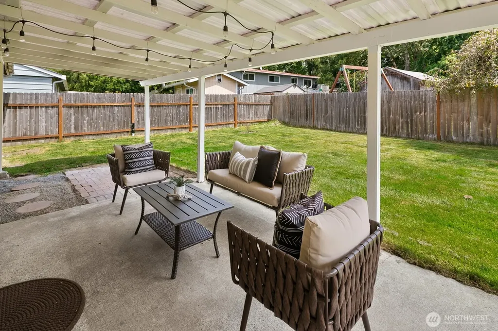 4231 188th Place SW Lynnwood WA 98036