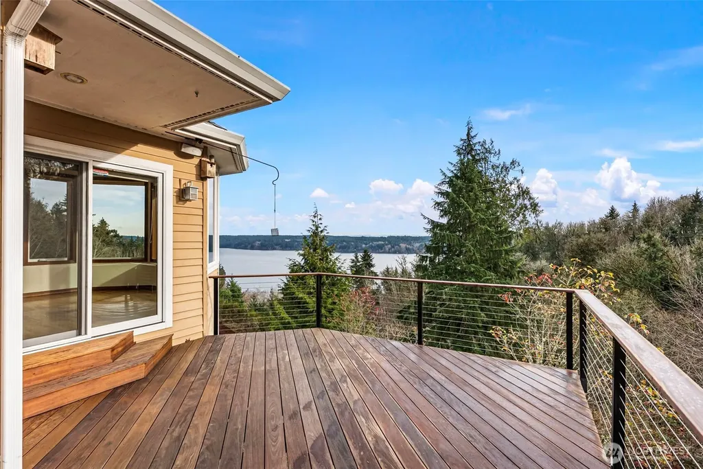 14815 14th Avenue NW Gig Harbor WA 98332