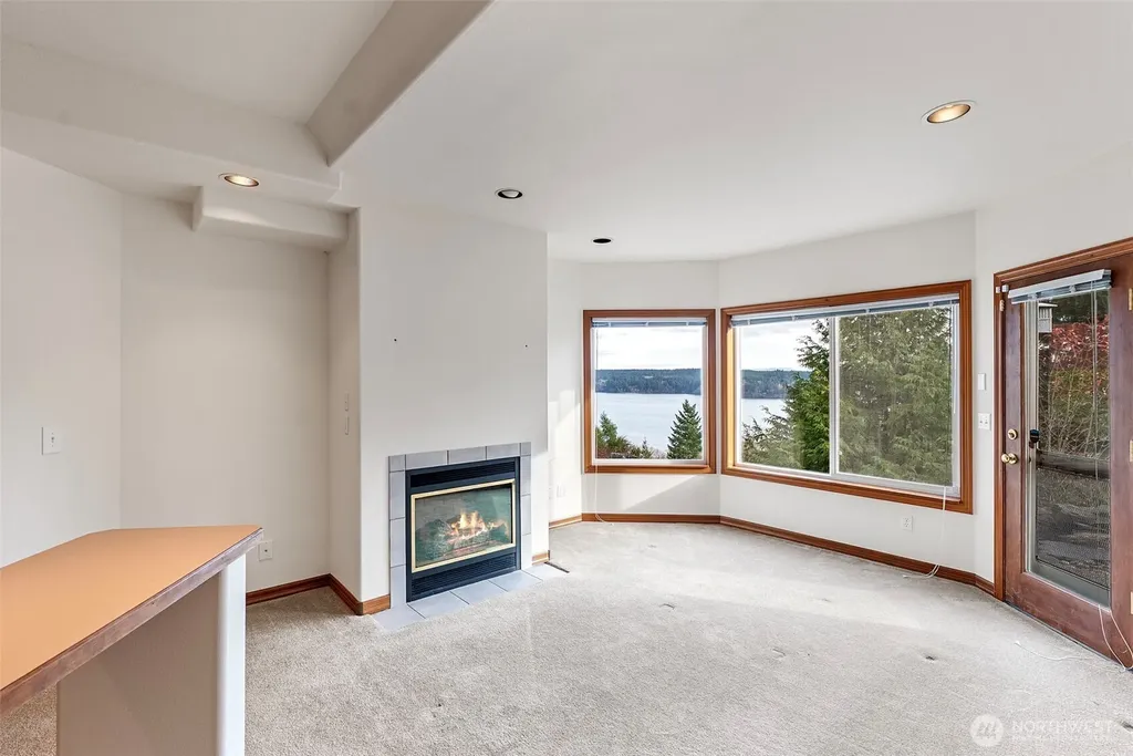 14815 14th Avenue NW Gig Harbor WA 98332