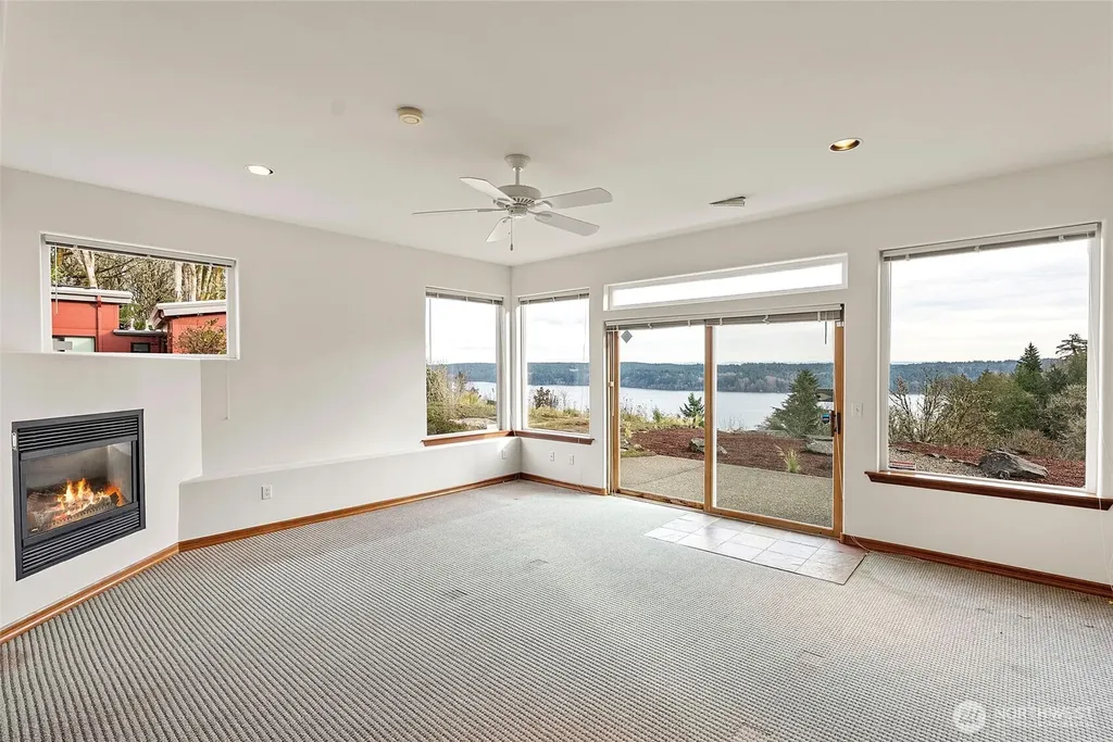 14815 14th Avenue NW Gig Harbor WA 98332