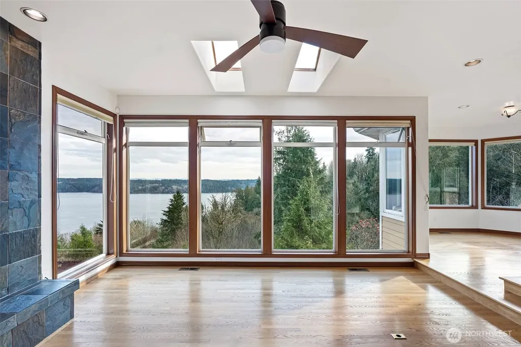 14815 14th Avenue NW Gig Harbor WA 98332