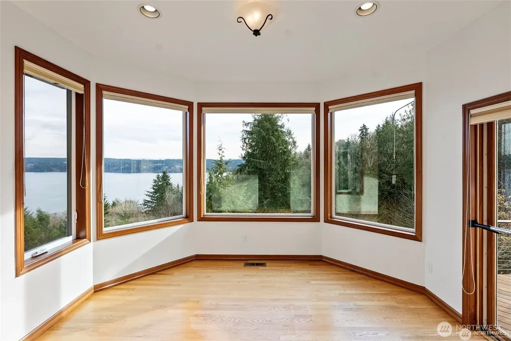 14815 14th Avenue NW Gig Harbor WA 98332