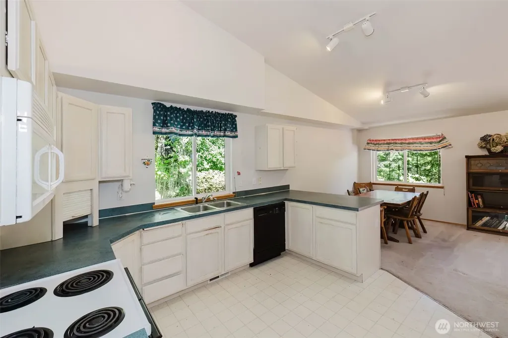 90 E Susan Lane Union WA 98592