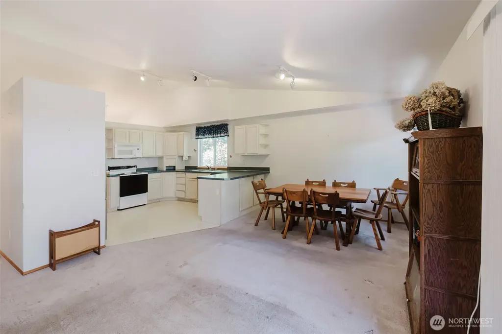 90 E Susan Lane Union WA 98592