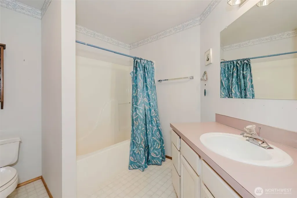90 E Susan Lane Union WA 98592