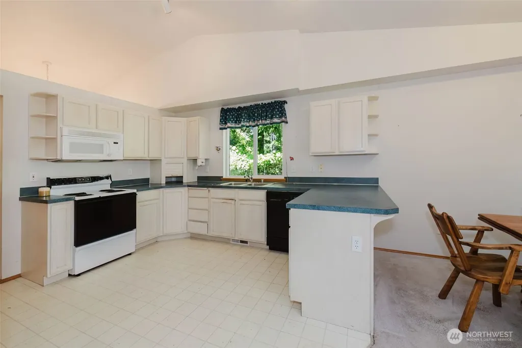 90 E Susan Lane Union WA 98592