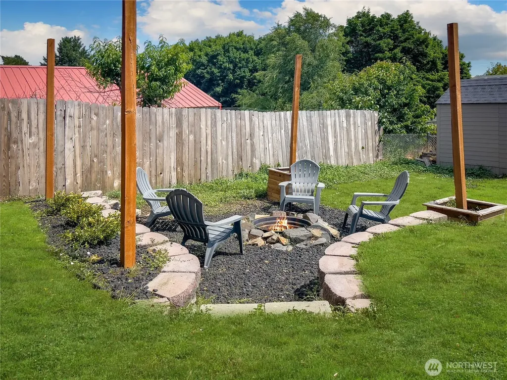 321 NW Harrison Street Pullman WA 99163