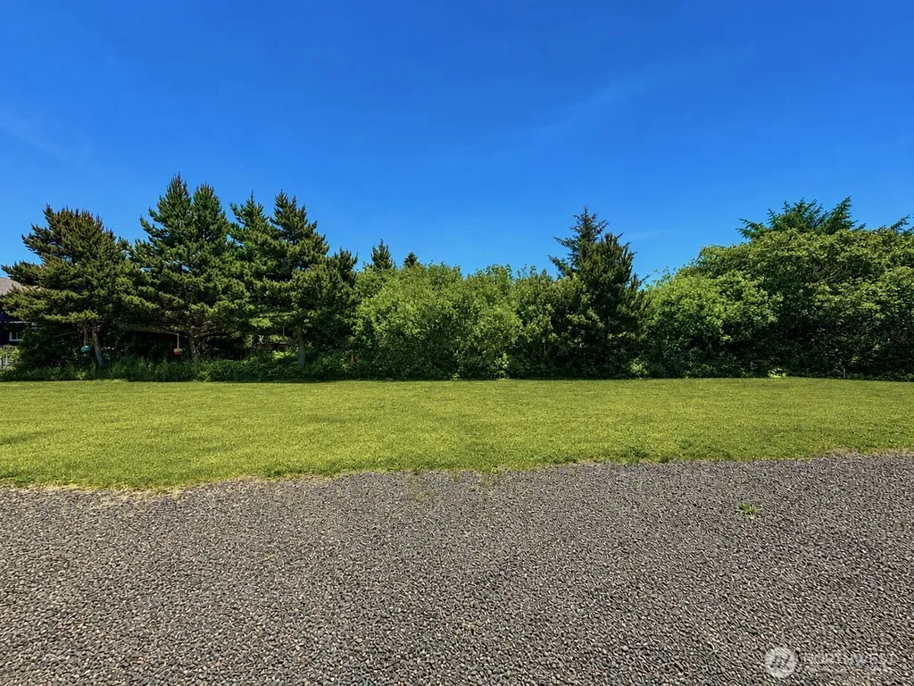 365 N Wynoochee Drive SW Ocean Shores WA 98569
