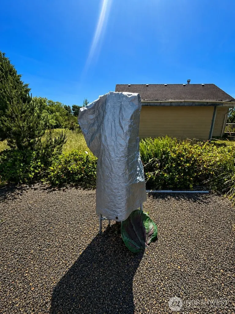 365 N Wynoochee Drive SW Ocean Shores WA 98569