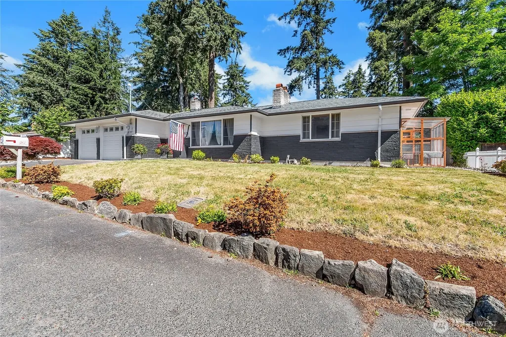 7913 Westshore Dr Drive SW Lakewood WA 98498
