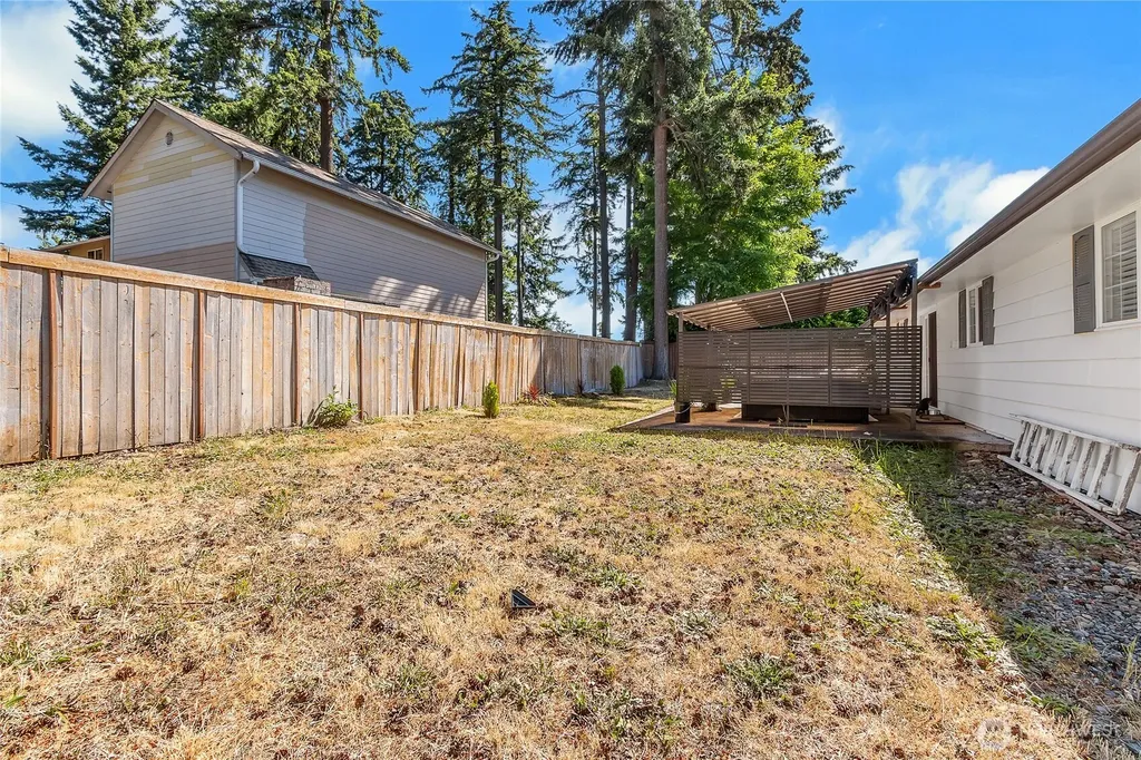 7913 Westshore Dr Drive SW Lakewood WA 98498