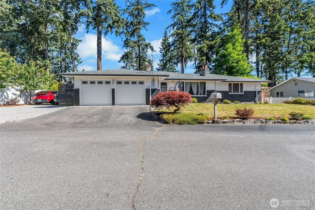 7913 Westshore Dr Drive SW Lakewood WA 98498