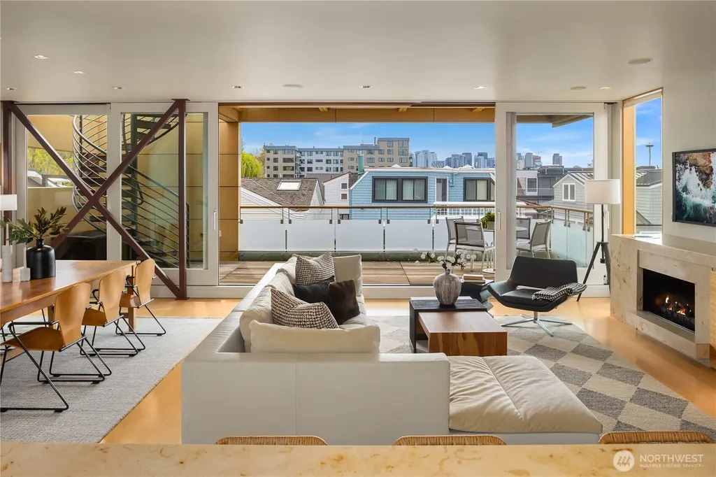 2369 Fairview Avenue E Seattle WA 98102