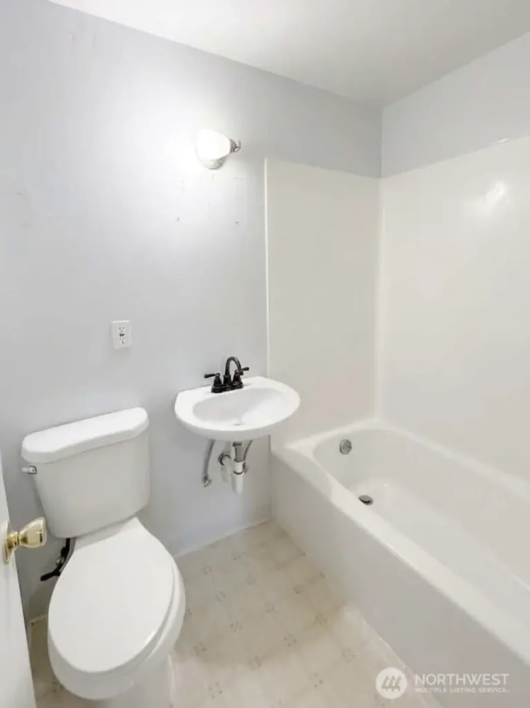 3902 S 66th Street Tacoma WA 98409