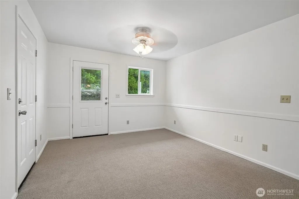 219 105th Avenue E Edgewood WA 98372